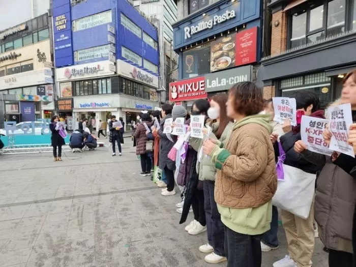不堪民众抗议、韩国成人展场馆没了！-图片3